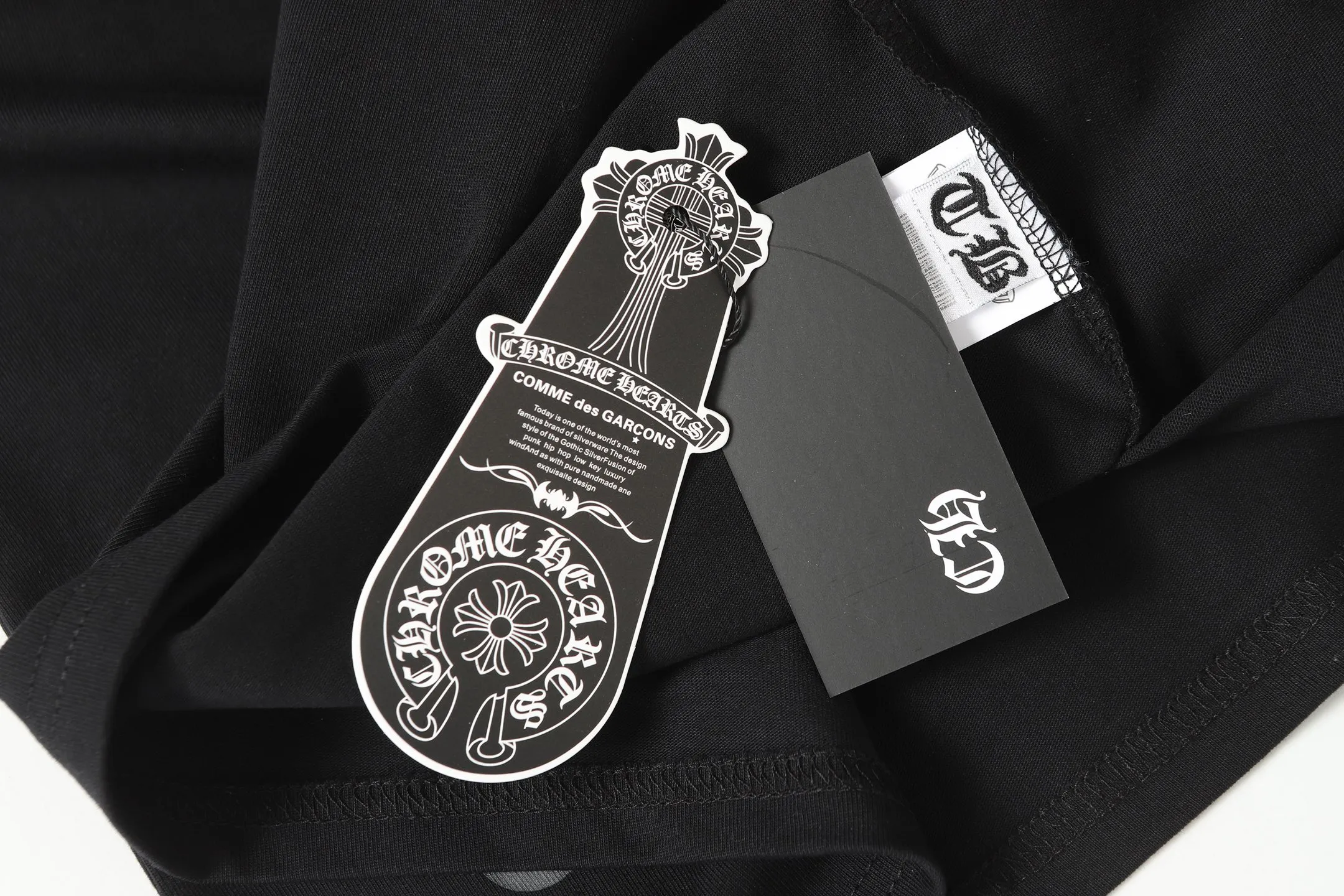 P160 Cross-border model, please do not place an order if you pursue perfection -Chrome Hearts/Chrome Hearts 23ss Sanskrit printed popular long-sleeved T-shirt -High weight, high density and high quality. The wool is soft, delicate and skin-friendly. It feels soft and silky. It has excellent warmth and skin-friendly properties. -Customized weaving and dyeing, no color difference. No matter the fabric or workmanship details, it beats the ordinary version on the market. -Colour: black -Size: S M L XL